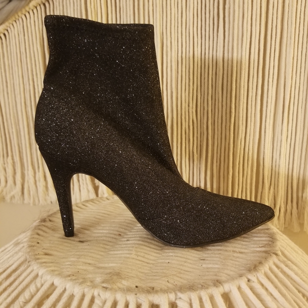 Sparkly fabric heeled boot sz 8.5